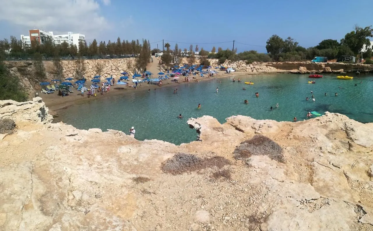 Soula Beach House Protaras Feriehus