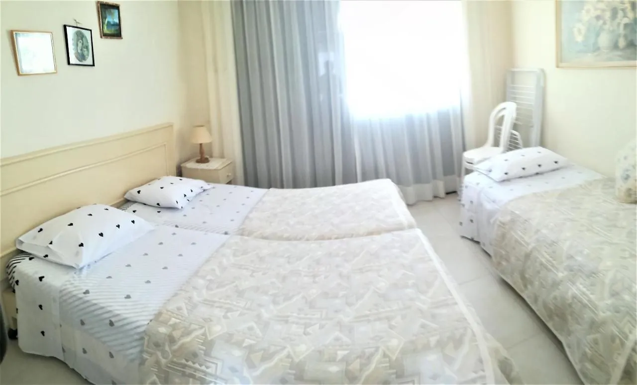 בית נופש פרוטאראס Soula Beach House