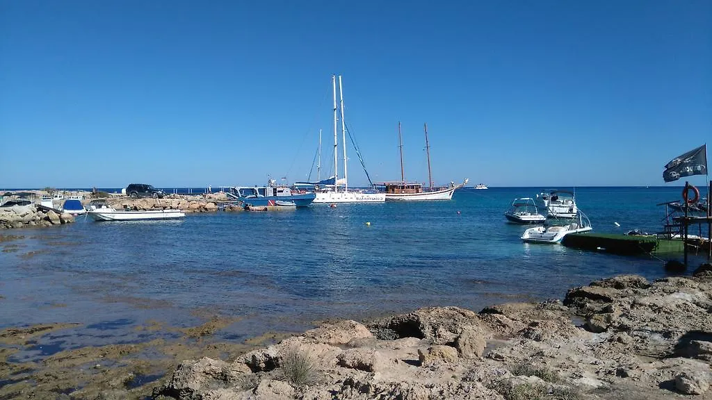 Soula Beach House Protaras 0*,